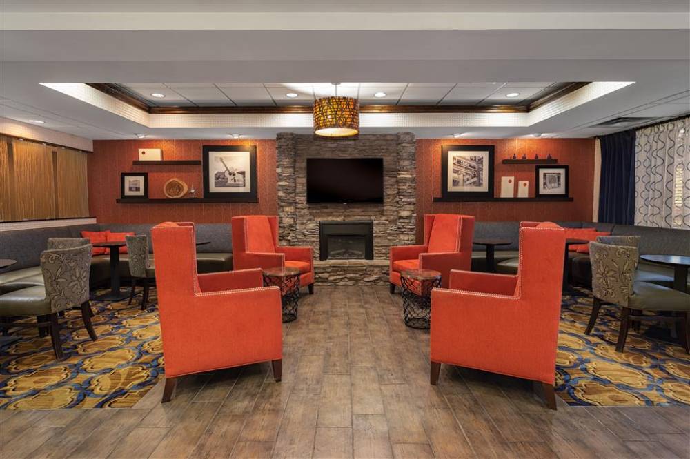 Hampton Inn Bristol 2