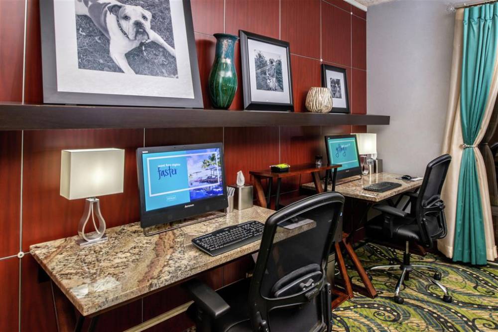 Hampton Inn Eugene 5